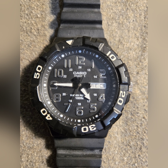 Casio quartz diver - Picture 3 of 3